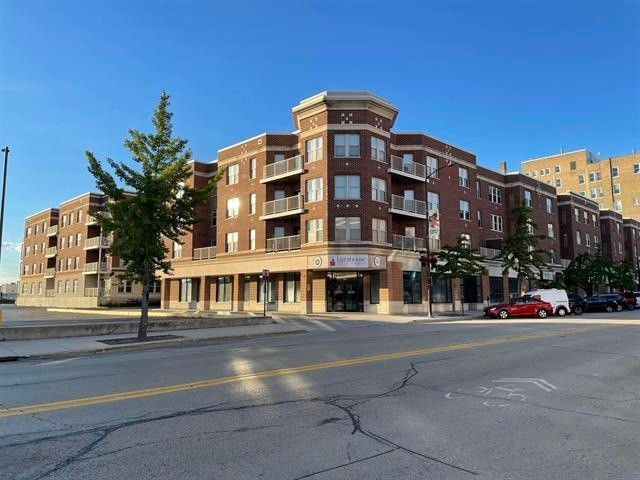 118 S Washington St Unit 320B, Green Bay, WI 54301 | MLS# 50288030 ...