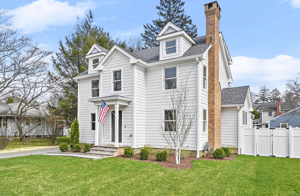 605 Stillson Rd, Fairfield, CT 06824 MLS 24009586