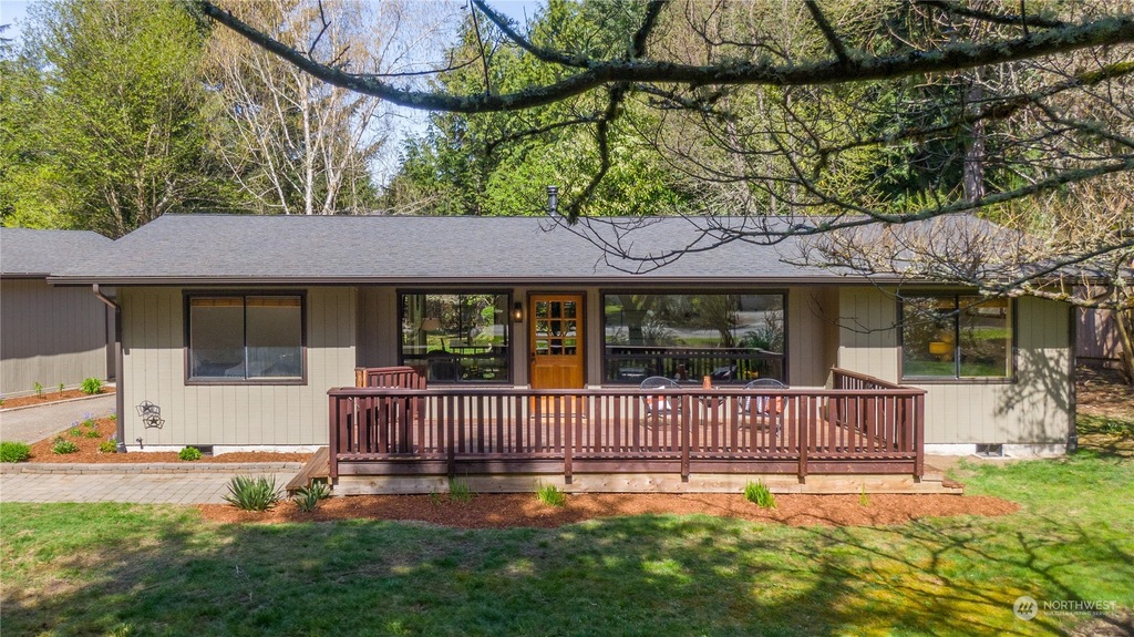 9316 SW 274th St, Vashon, WA 98070 MLS NWM2221074