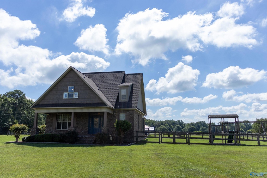 2525 Walnut St, Albertville, AL 35950 MLS 21864996