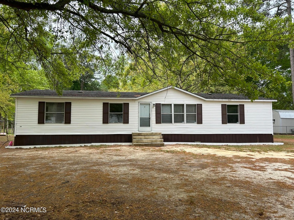 13480 Champion St, Laurinburg, NC 28352 MLS 100437938