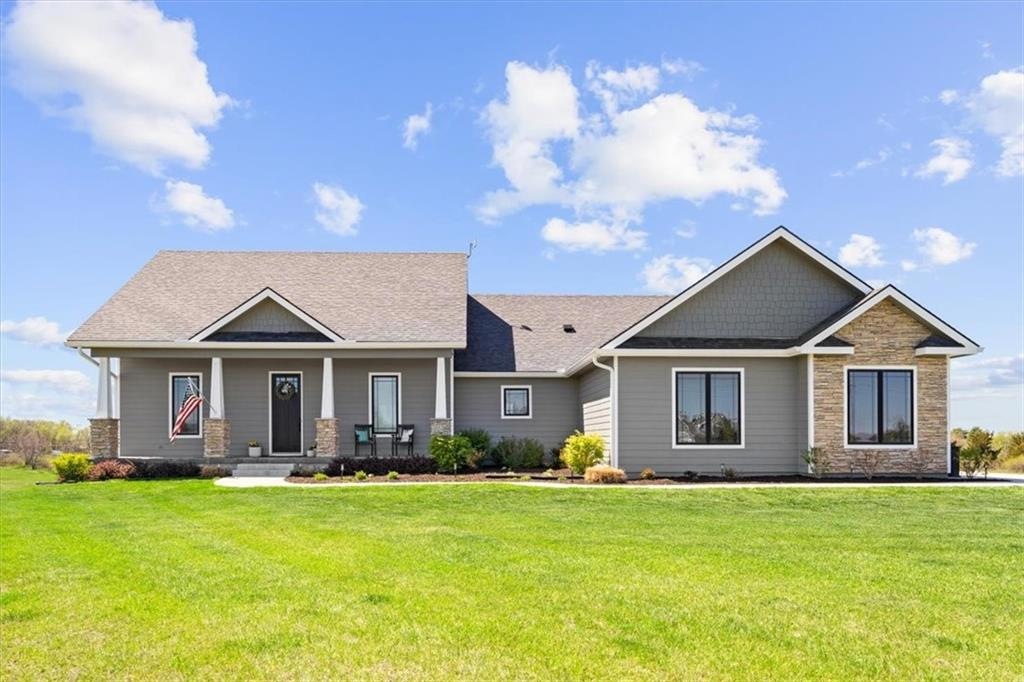 18959 242nd St, Tonganoxie, KS 66086 MLS HMS2483244