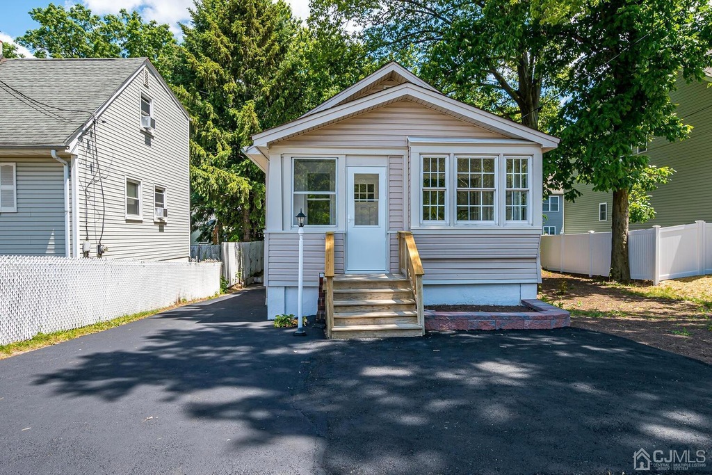 220 Ford Ave, Fords, NJ 08863 MLS 2312572R