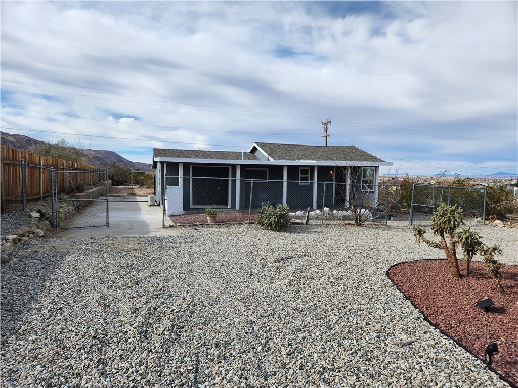 7444 Saladin Ave, Twentynine Palms, CA 92277 For Rent