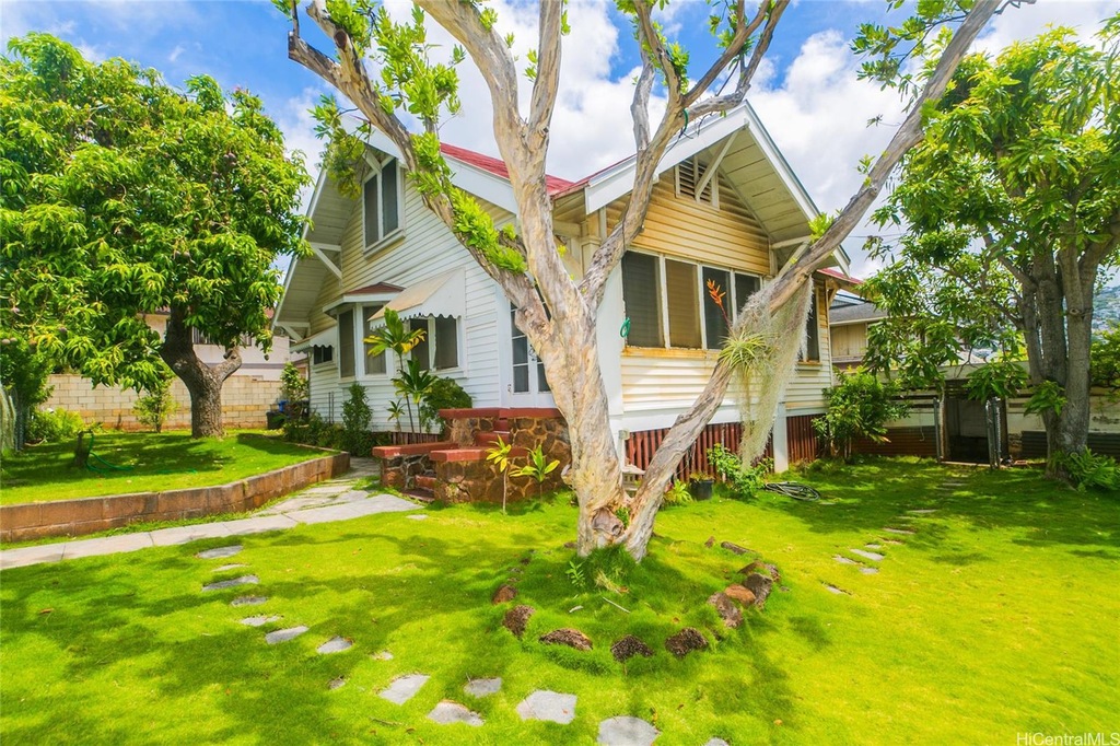 Sold 3758 Harding Ave, Honolulu, HI 96816 | Homes.com