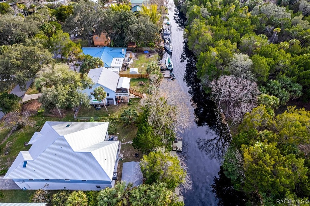 For Sale 8 Palm Dr, Yankeetown, FL 34498