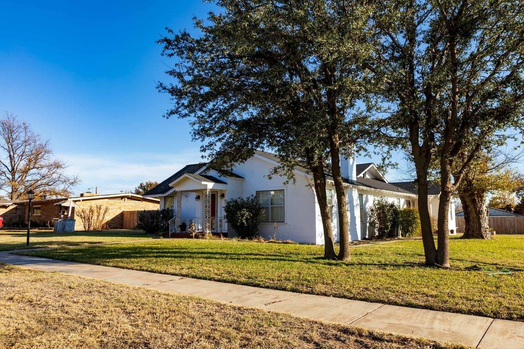 602 E Beauregard St, Rotan, TX 79546 MLS 20523243