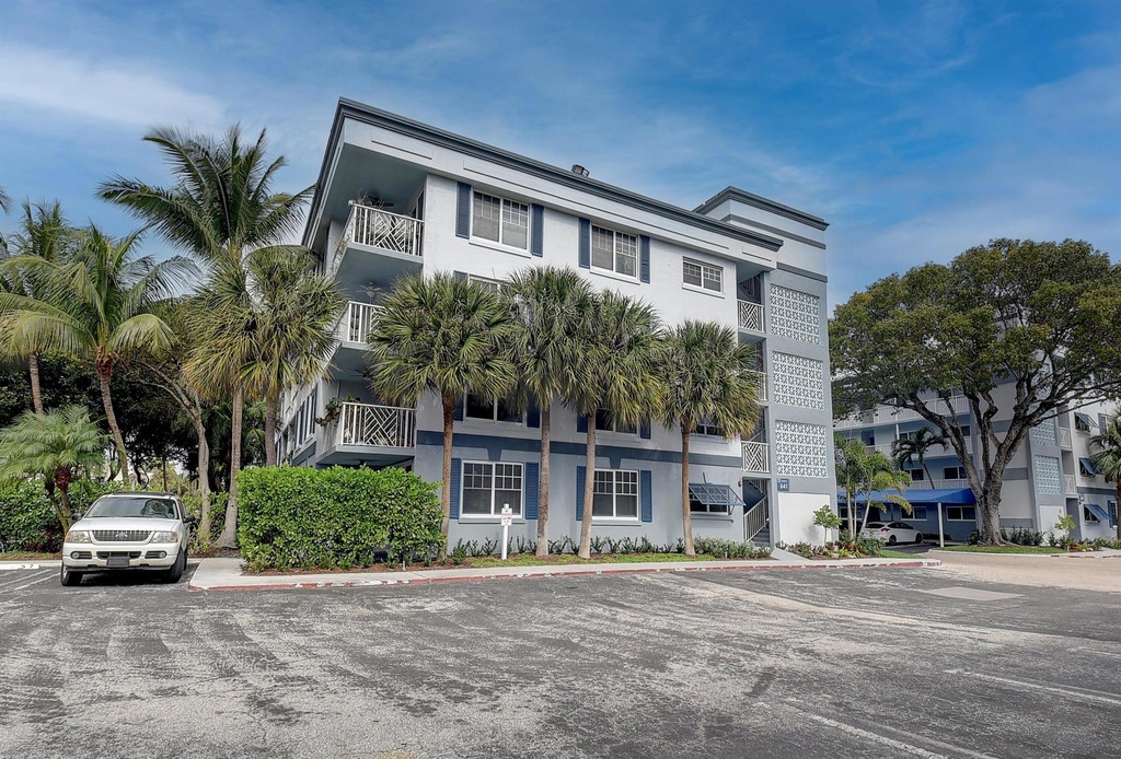 611 E Woolbright Rd Unit A205, Boynton Beach, FL 33435 MLS R10949507