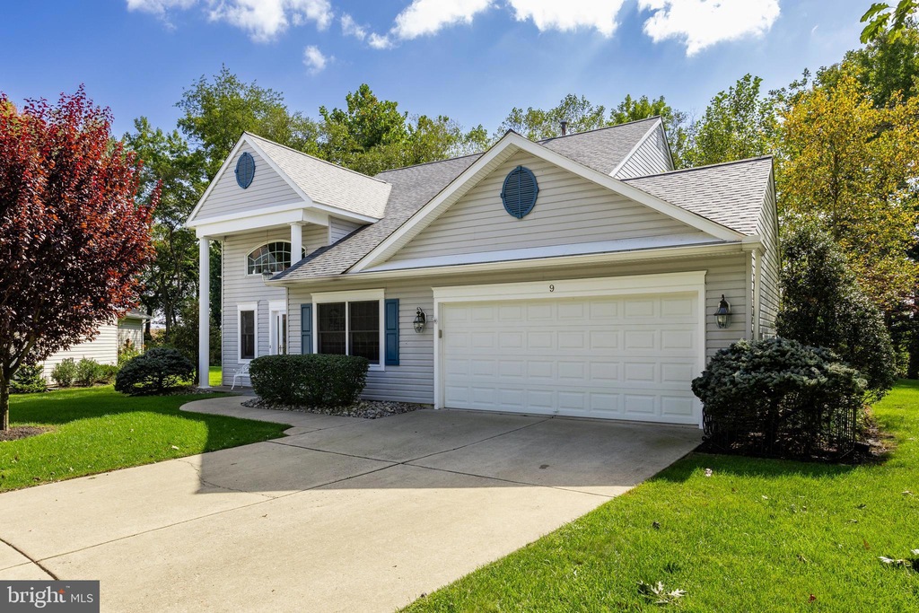 9 Stonehearth Ct, Columbus, NJ 08022 MLS NJBL2054054