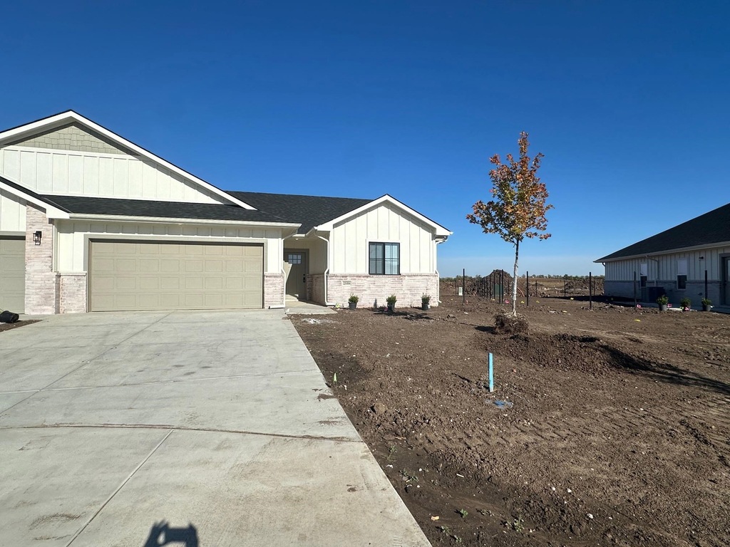 2344 E Spring Hill Ct, Goddard, KS 67052 MLS SCK646493