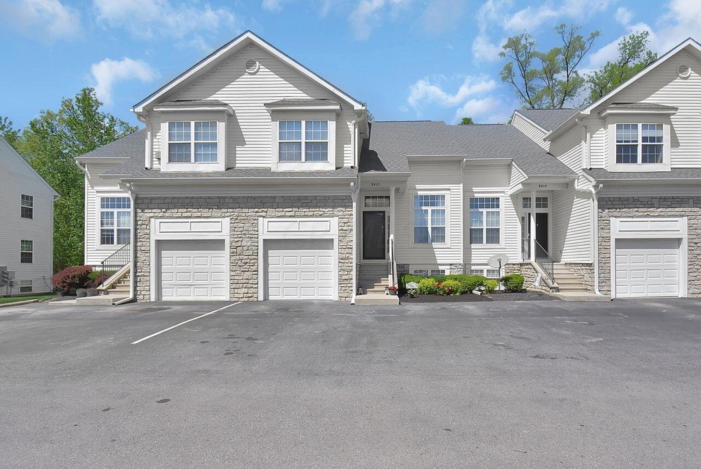 8410 Hickory Overlook Unit 8410, Blacklick, OH 43004 MLS 224014058