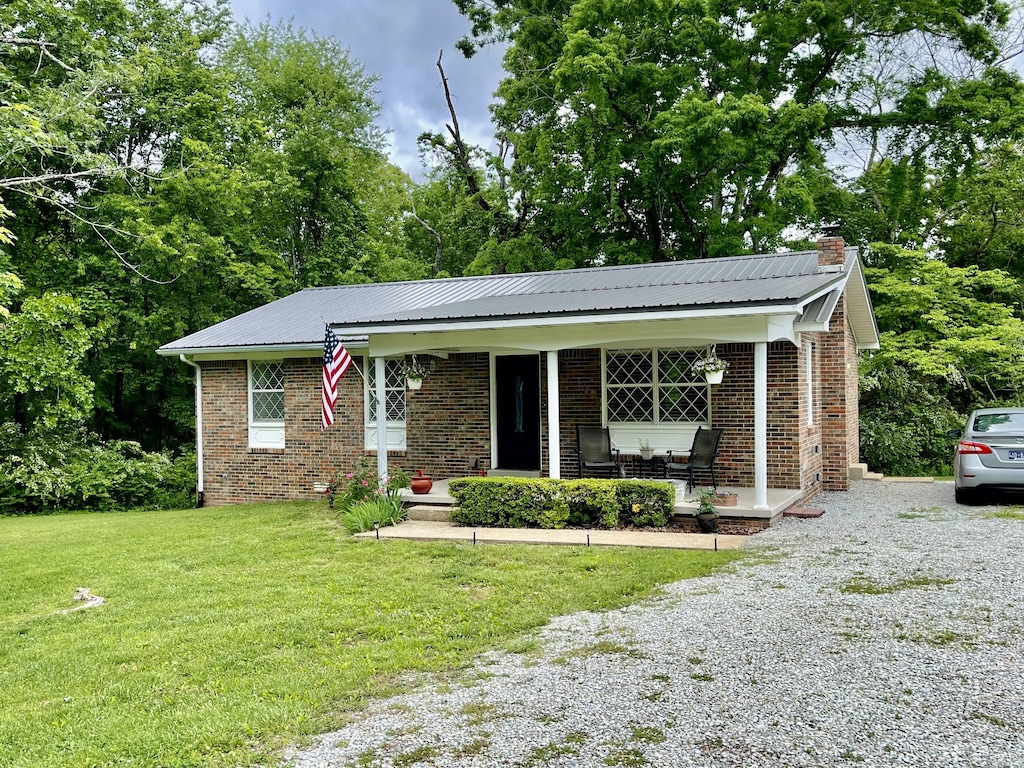 1103 W Point Rd, Lawrenceburg, TN 38464 MLS RTC2651235