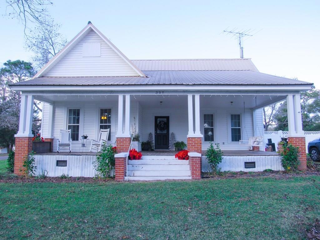 309 W 2nd St, Ocilla, GA 31774 For Sale
