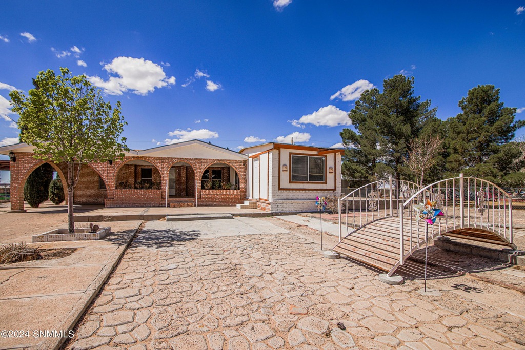 17 N Espiga, Anthony, NM 88021 MLS LCN2400848