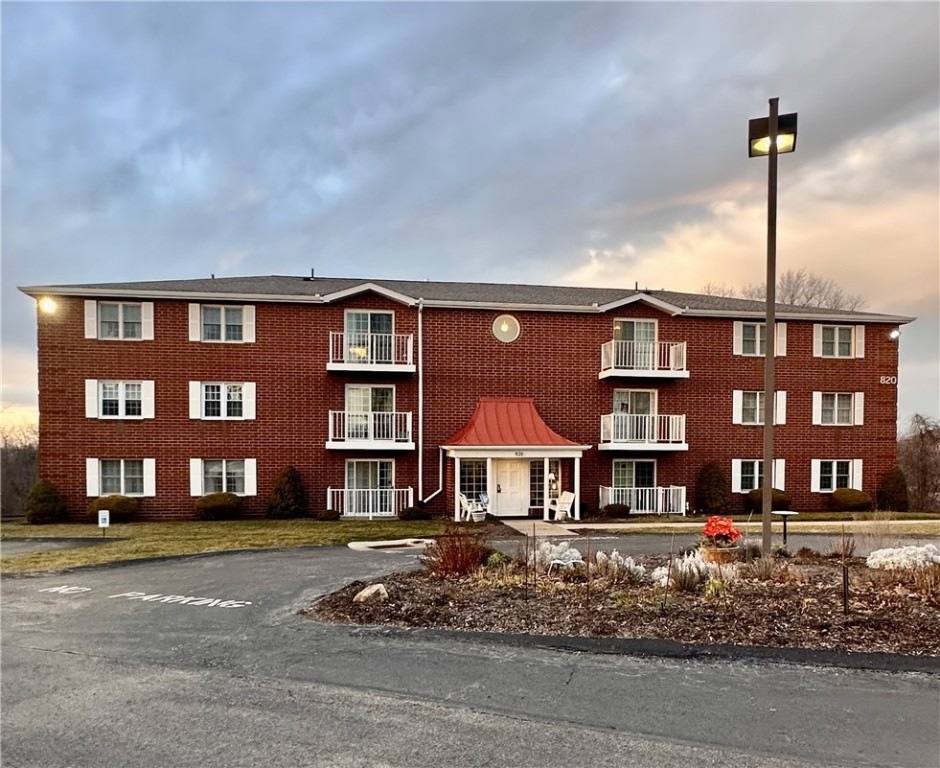 820 S Main St Unit 308, Washington, PA 15301 MLS 1640579