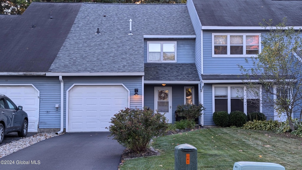 12 Old Coach Rd, Clifton Park, NY 12065 MLS 202427569