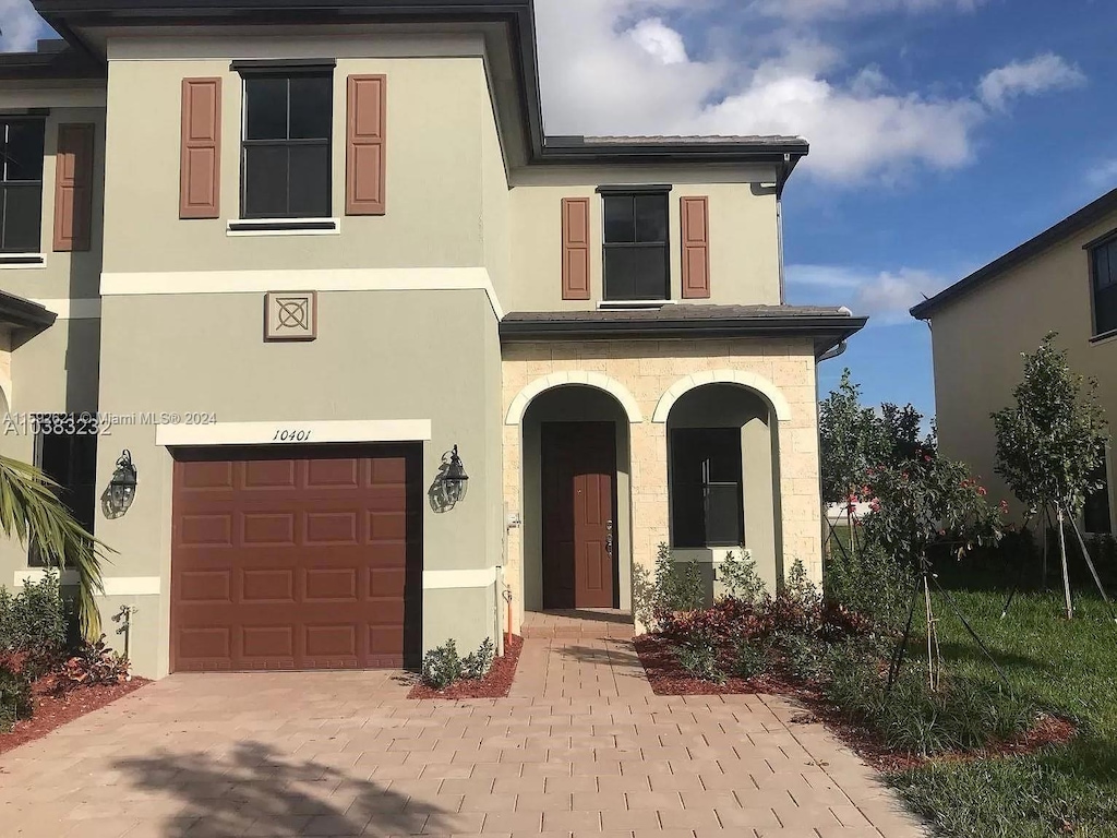 10401 W 32nd Ln, Hialeah Gardens, FL 33018 | MLS# A11592621 | Homes.com