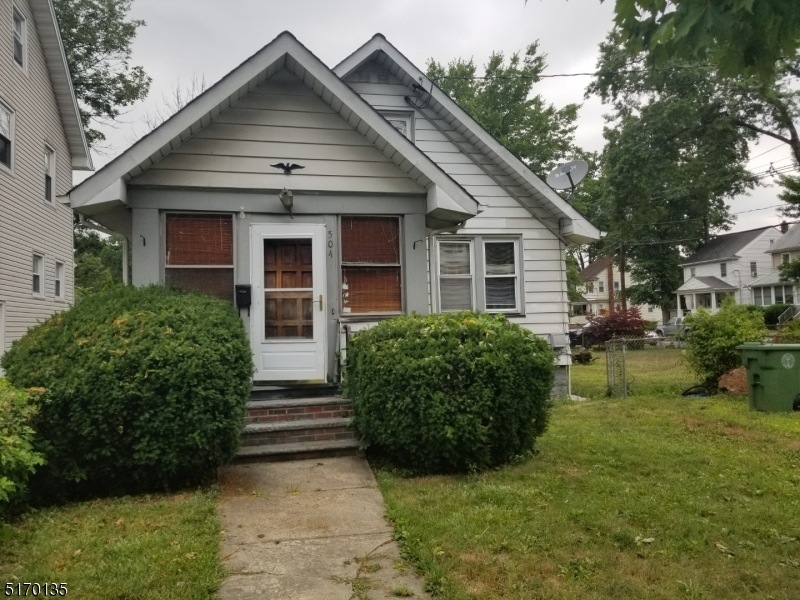 504 W 3rd Ave, Roselle, NJ 07203 MLS 3799670