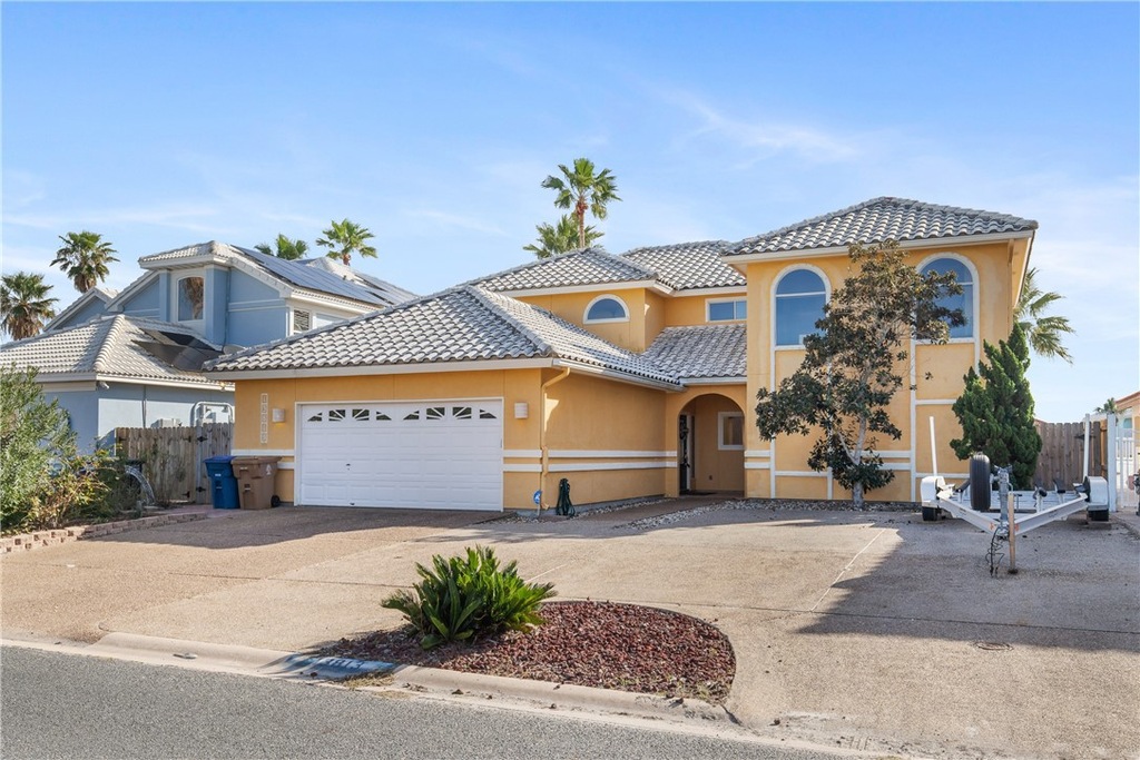 13813 Eaglesnest Bay Dr, Corpus Christi, TX 78418 MLS 431320