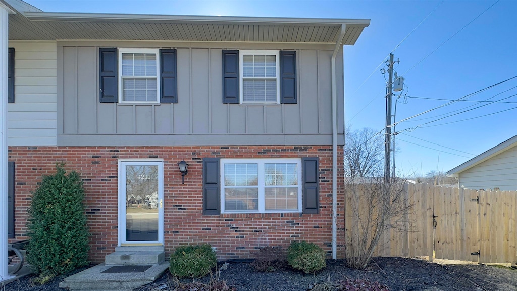 4211 Maxwell Ave, Evansville, IN 47715 Recently Sold
