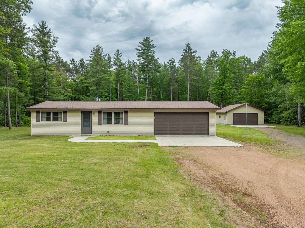 2489 Wisconsin 155, Sayner, WI 54560 | MLS# 207317 | Homes.com