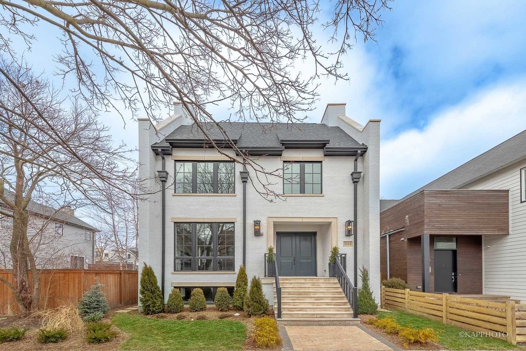 2018 W Wilson Ave, Chicago, IL 60625 MLS MRD11978907