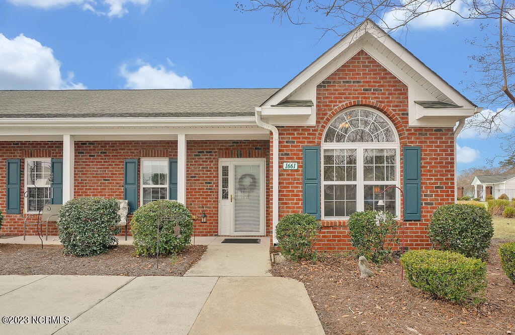 1661 Honeybee Ln, Wilmington, NC 28412 Recently Sold