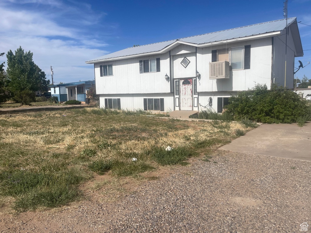 747 S Moki Dr, Blanding, UT 84511 MLS 2006182