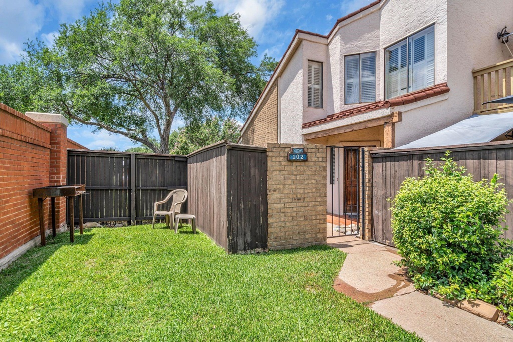 3080 Ranch Trail Irving Tx 75063 503 Ranch Trail Unit 102A, Irving, TX 75063 | MLS# 20617578 | Homes.com