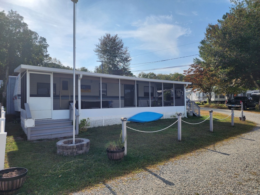 262 L-61 Shetucket Tpke  