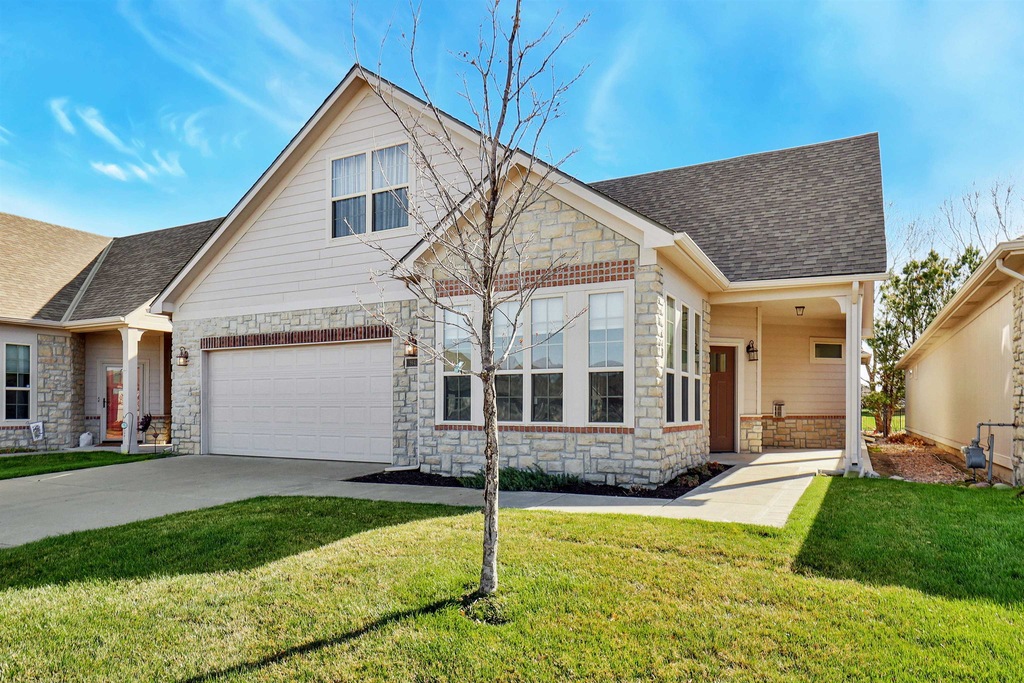 9641 W Village Pl, Maize, KS 67101 For Sale