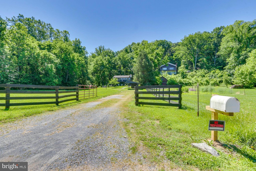 Sold 3295 River Rd, Bluemont, VA 20135 | Homes.com