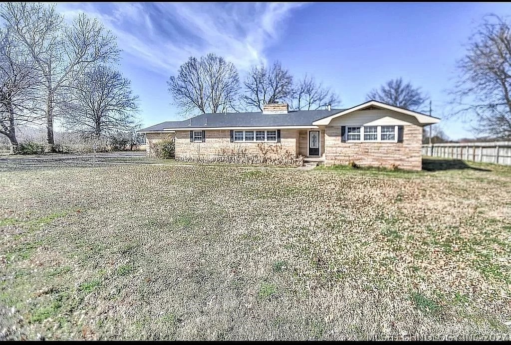 719 NE 5th St, Pryor, OK 74361 | MLS# 2423797 | Homes.com