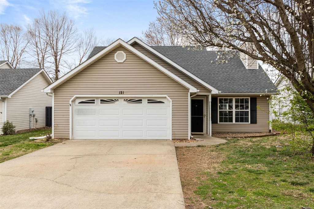 121 Rosie St, Bowling Green, KY 42103 For Sale