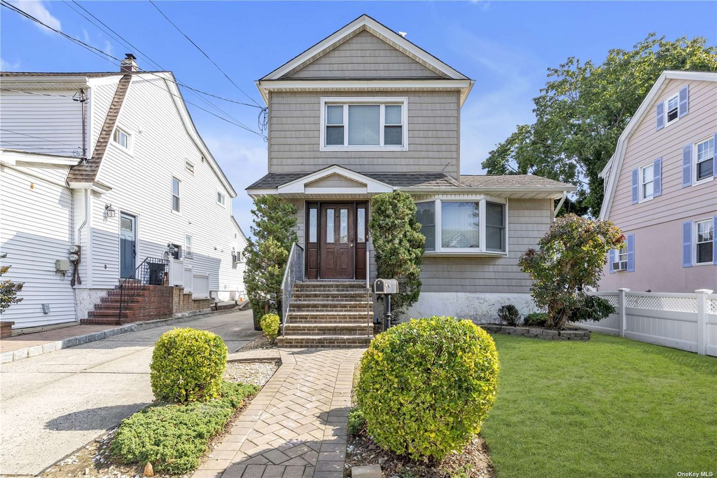 63 Garden St Unit St, Valley Stream, NY 11581 MLS ONE3584128