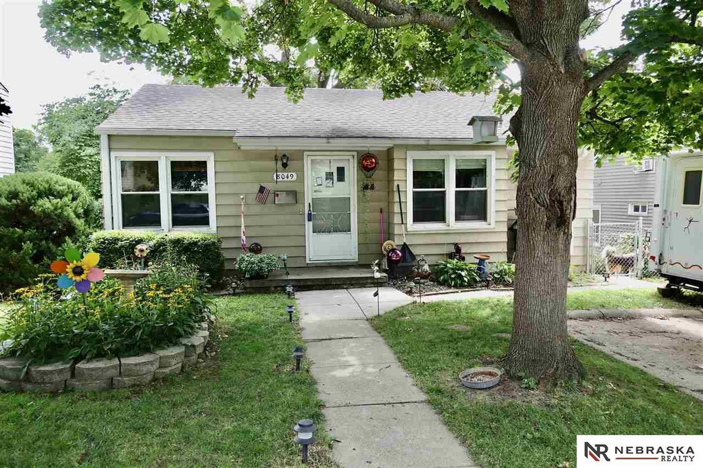 8049 Maywood St, Omaha, NE 68127 MLS 22019315