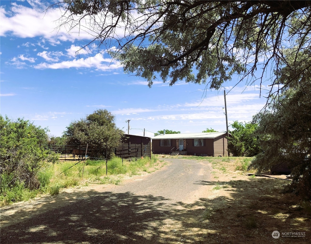 697 E Hatton Rd, Lind, WA 99341 MLS NWM2255465