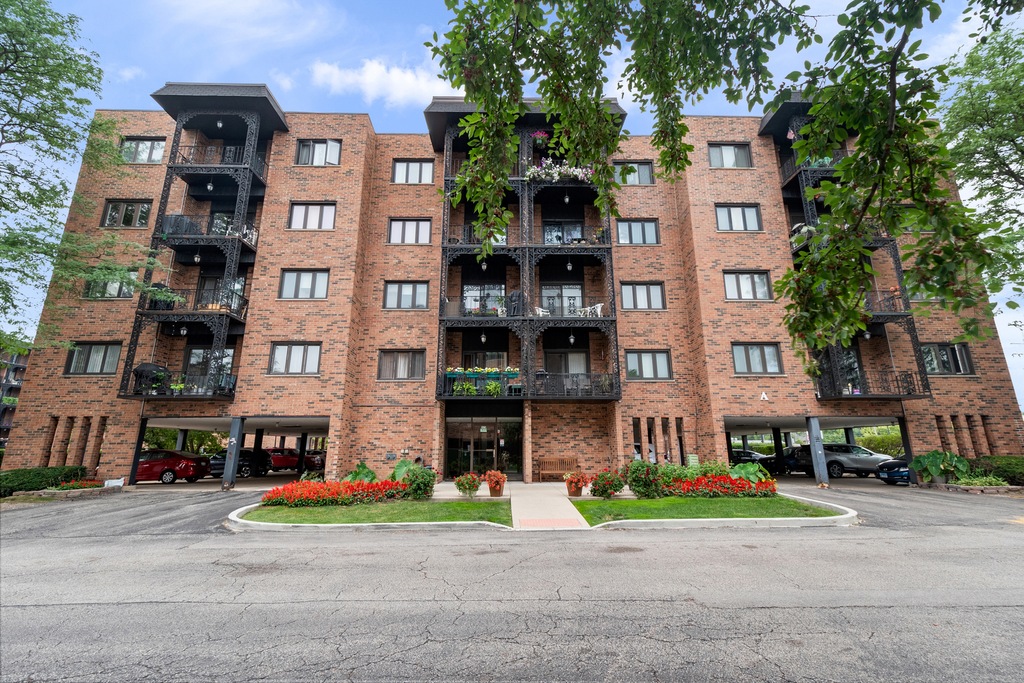 9375 Landings Ln Unit 206, Des Plaines, IL 60016 MLS MRD12021682