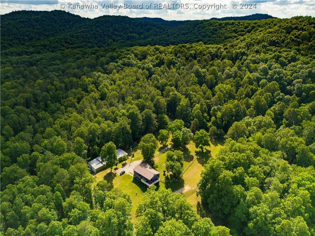 237 Osborne Mills Rd, Clendenin, WV 25045 MLS 272740