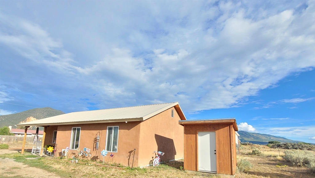 14 Shirley, Questa, NM 87556 MLS 110666