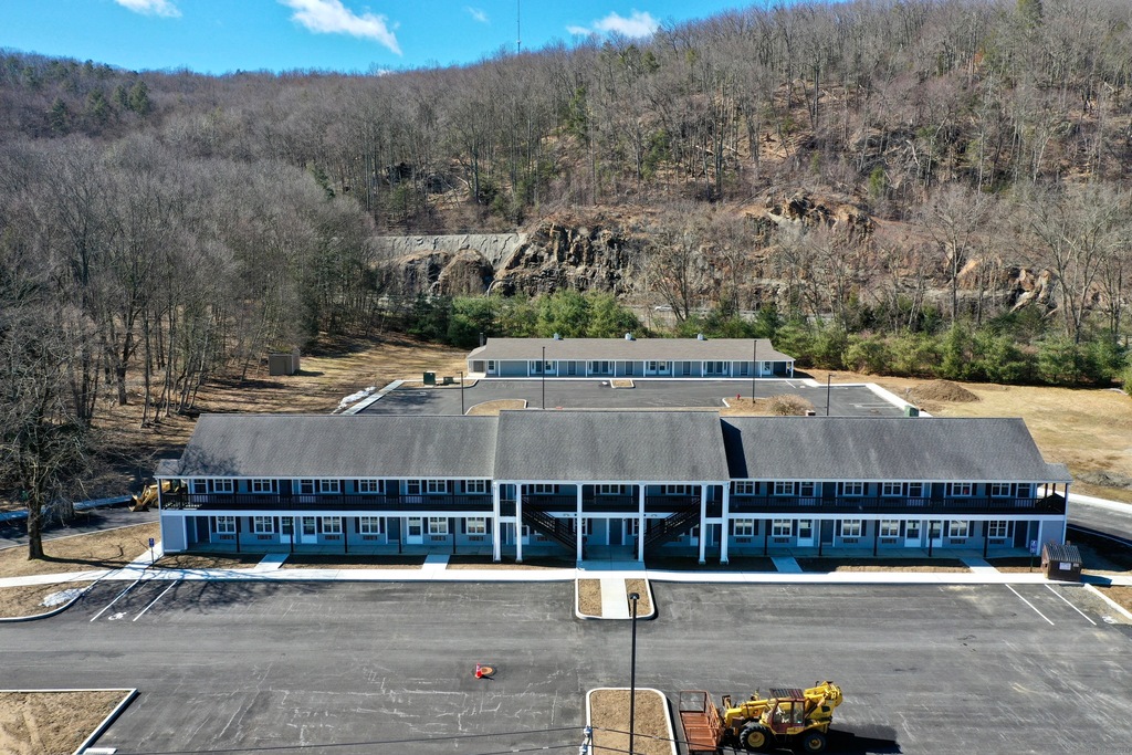 1030 Federal Rd Unit 204, Brookfield, CT 06804 MLS 24048613