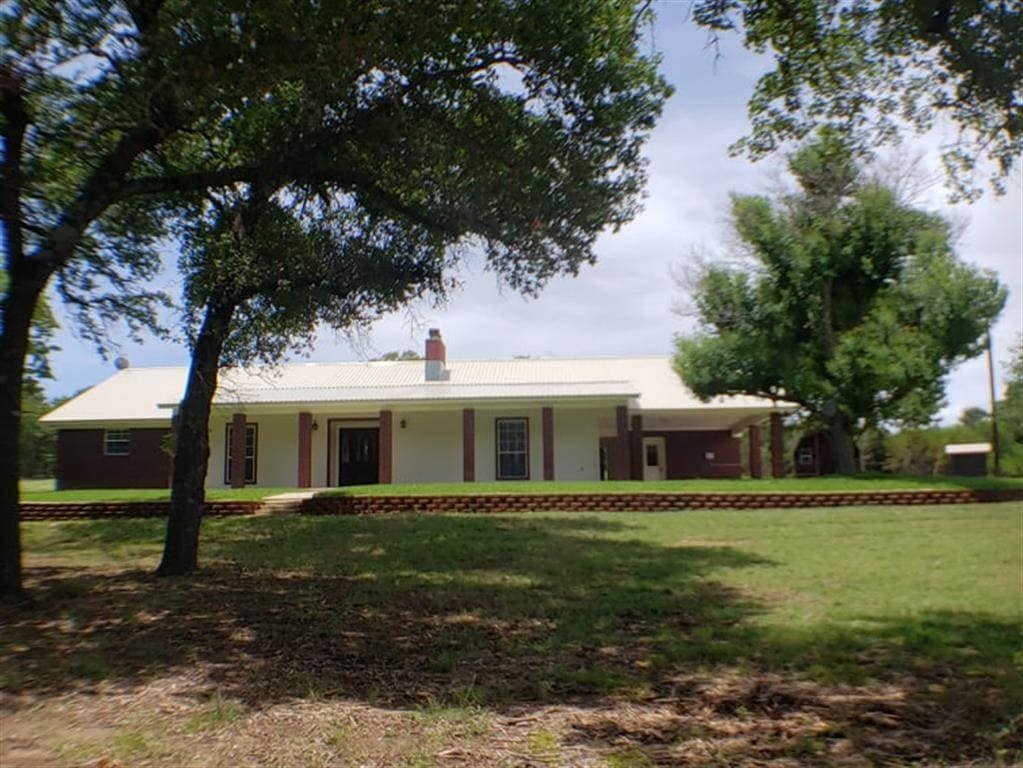 1300 Cr 111, Lampasas, TX 76550 | MLS# HLM152253 | Homes.com