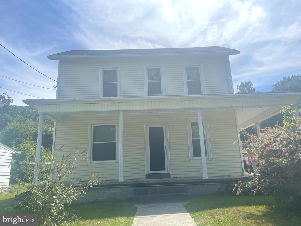 130 E Arch St, Elizabethville, PA 17023 MLS PADA2016562