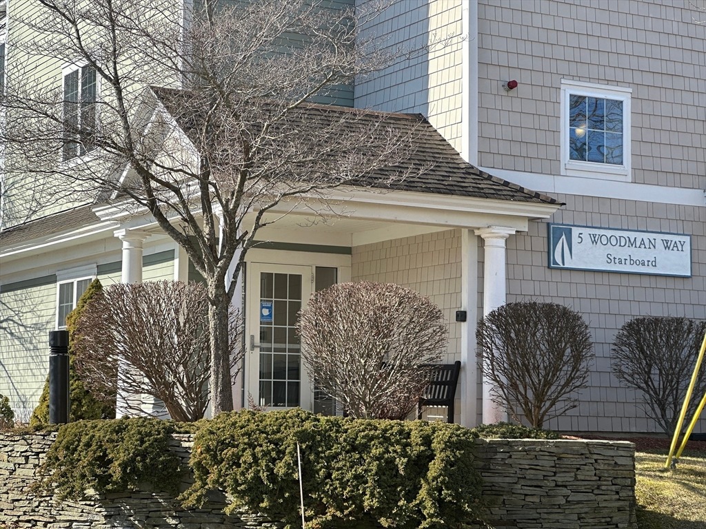 5 Woodman Way Unit 102, Newburyport, MA 01950 MLS 73202781