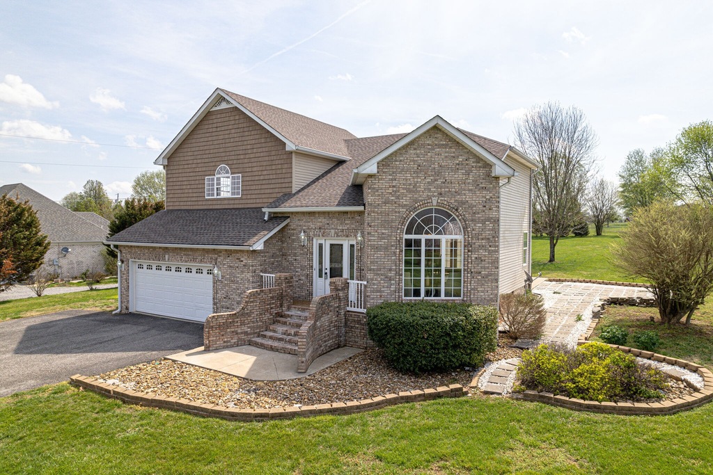 734 Greenfield Ln, Castalian Springs, TN 37031 Recently Sold