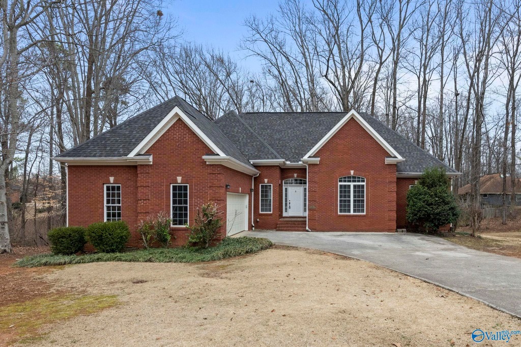 105 Charlemagne Cir, Harvest, AL 35749 MLS 21853388