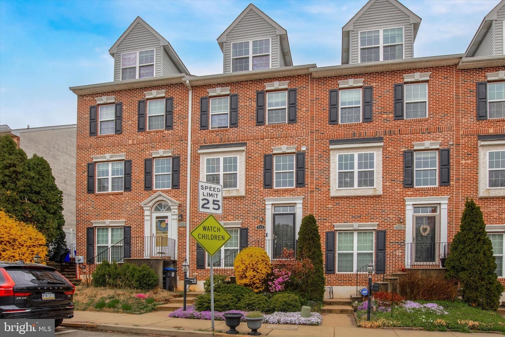 432 E Hector St, Conshohocken, PA 19428