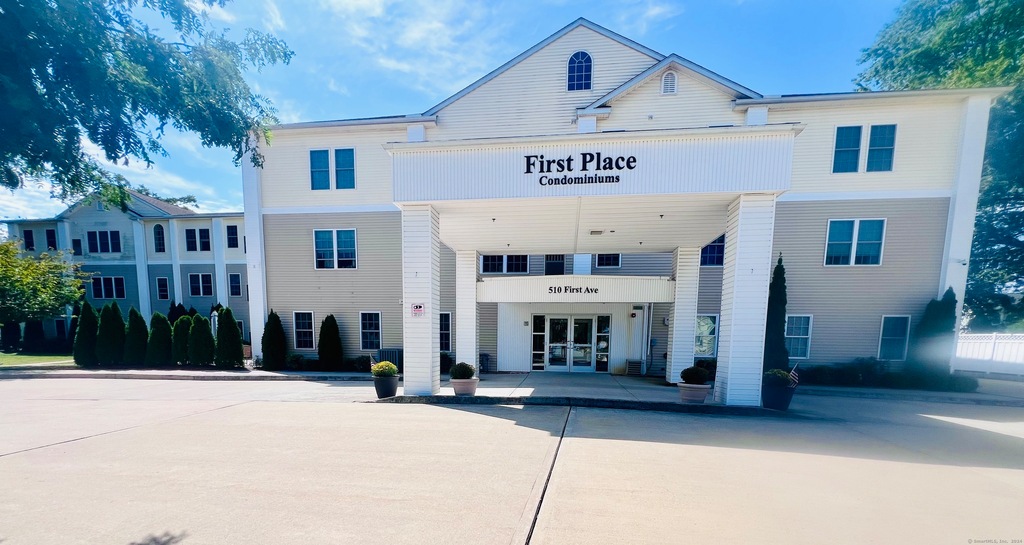 510 1st Ave Unit 108