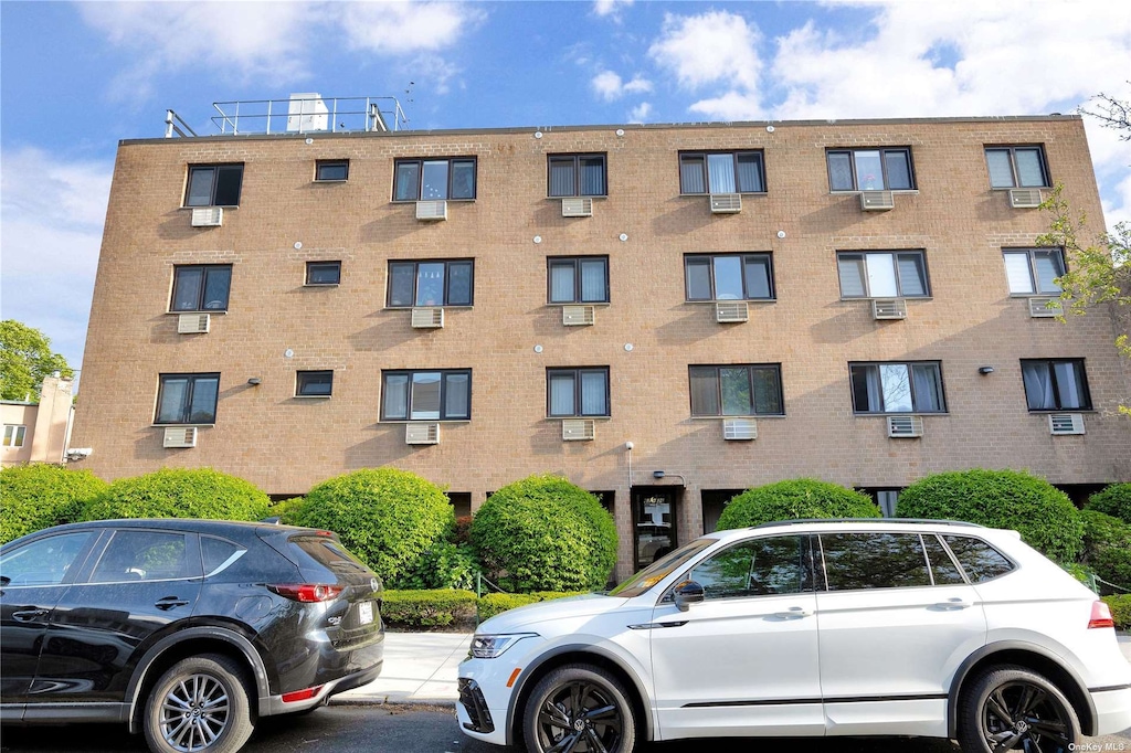 62-36 59th Dr Unit 302, Maspeth, NY 11378 | MLS# ONE3549221 | Homes.com