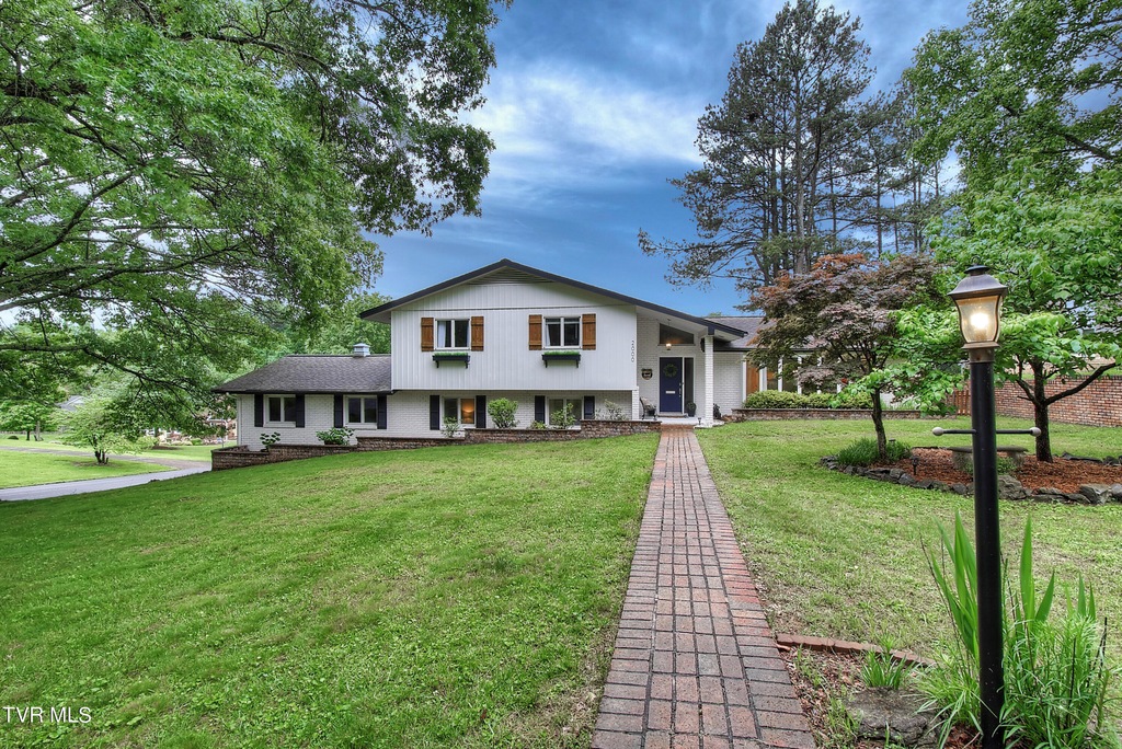 2000 Lamont St, Kingsport, TN 37664 MLS 9966171